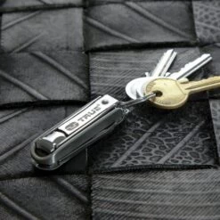 True Utility Nailclip Kit 23 True Utility Nailclip Kit -Camping Série Magasin coupe ongles true utility nailclip kit 03